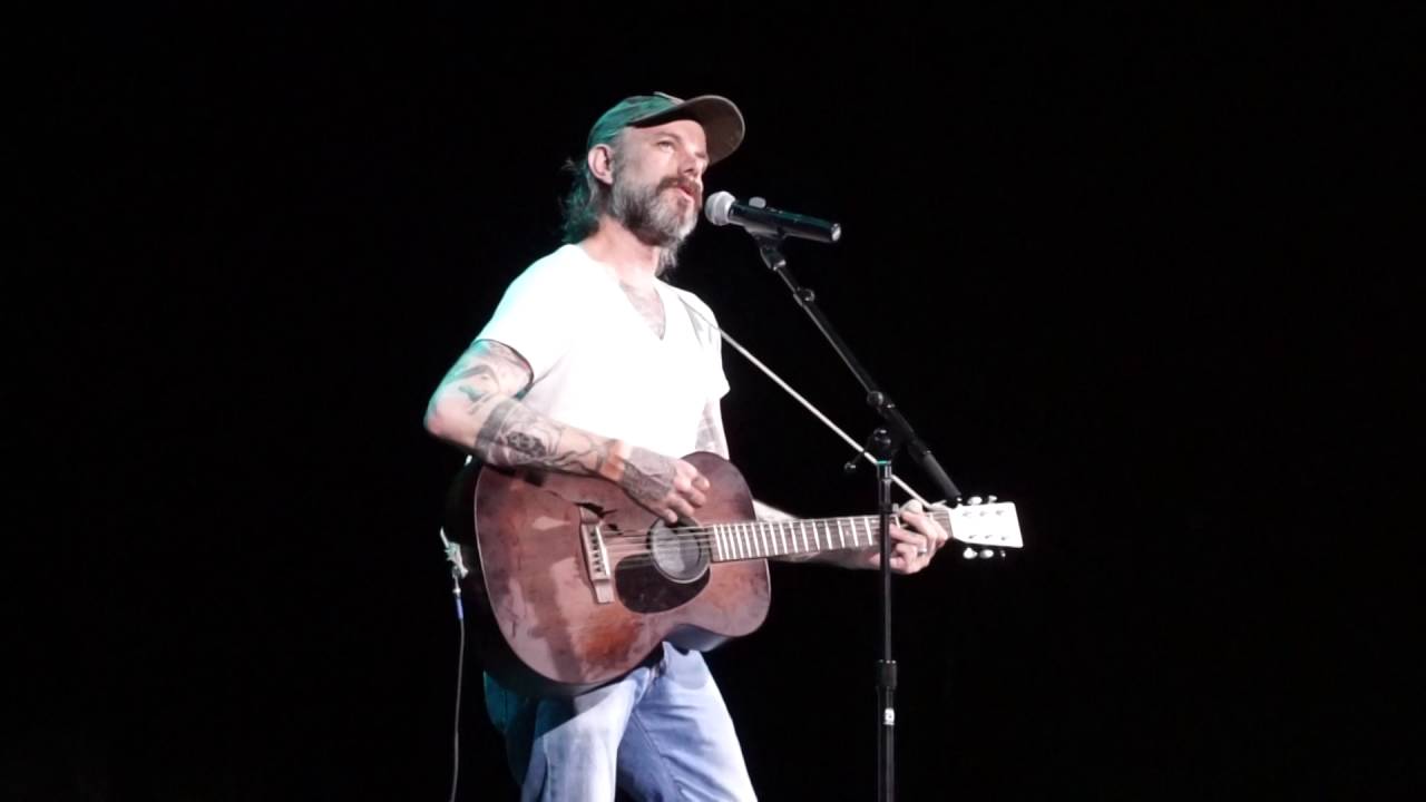 Ben Nichols | "Little Silver Heart" | Ron Robinson Theater | Little Rock | 06.21.2016