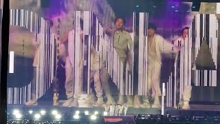 BTS (방탄소년단) 'DNA' Concert Performance- Los Angeles