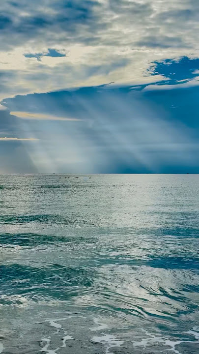 815a 7.1.25 #beach #Ocean #SunriseTime #sunrays