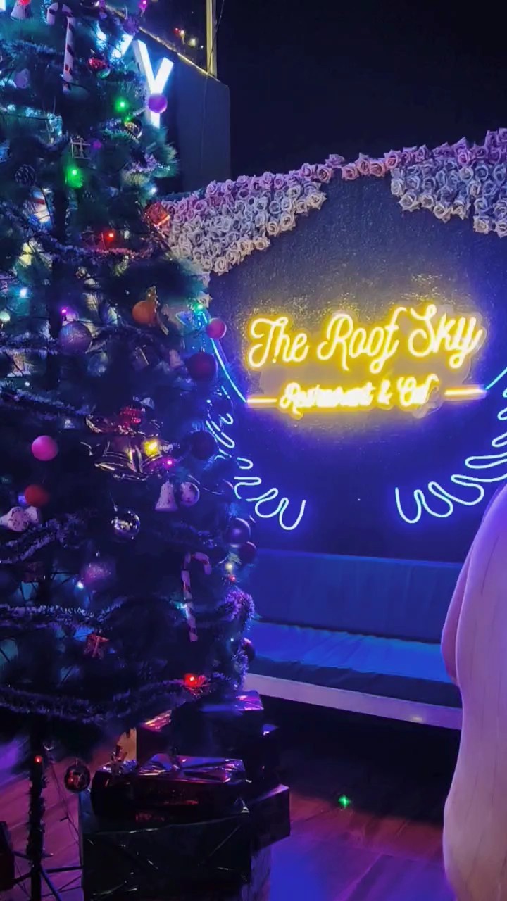 The Roof Sky Cafe Best Roof Top Cafe In Delhi youtubeshorts The Roof Sky Cafe Best Roof Top Cafe In Delhi youtubeshorts