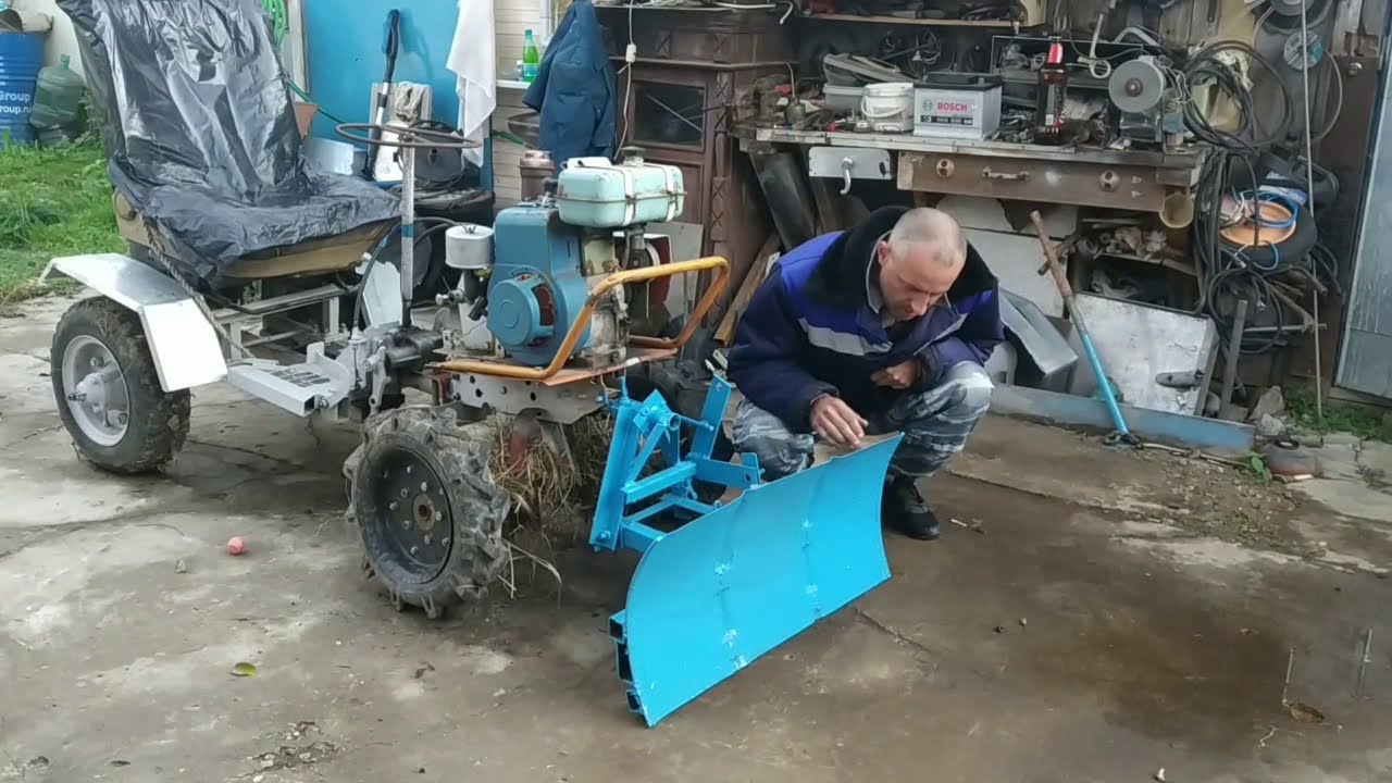 Отвал и подъемный механизм на минитрактор из мотоблока.