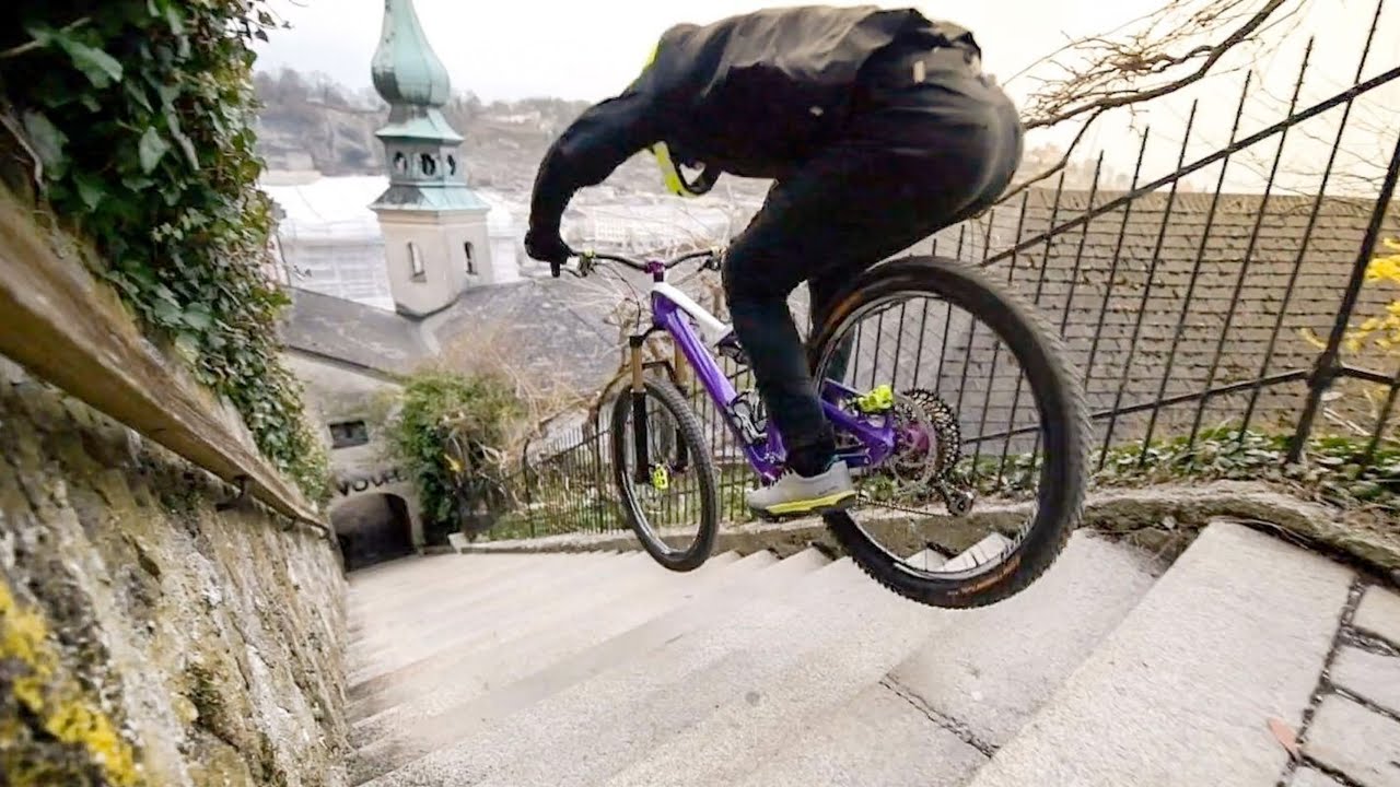 Urban Freeride Lives 3 - Fabio Wibmer