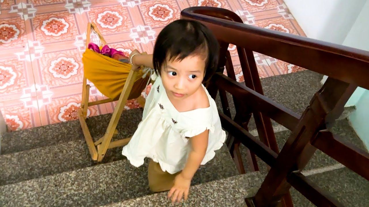 Diem didn't need Quynh's help when moving things back to the room