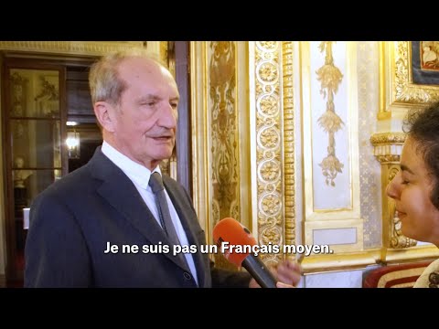 Vidéo: Le sénat peut-il expulser un de ses membres ?