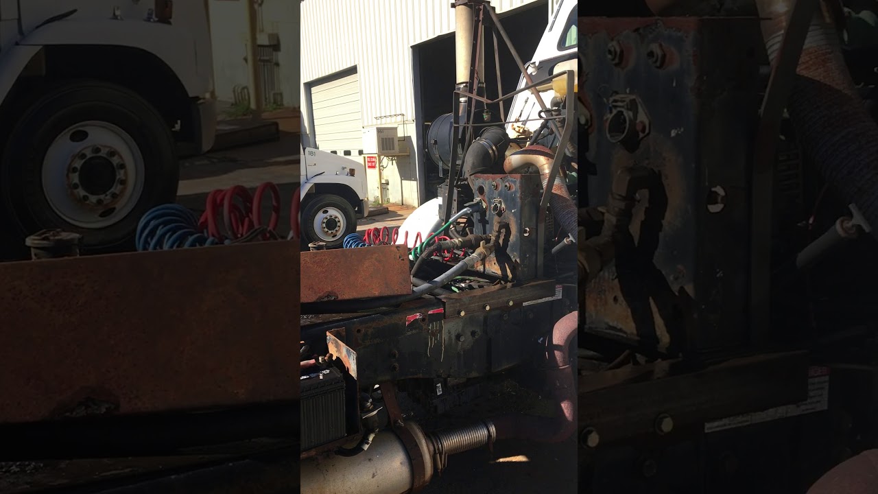 GovDeals: 2000 VOLVO WX42-T