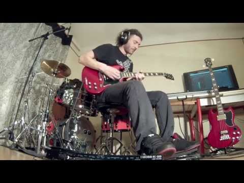 fruncky-mood-(multi-instrumental-live-looping-with-a-boss-rc-300-loop-station)