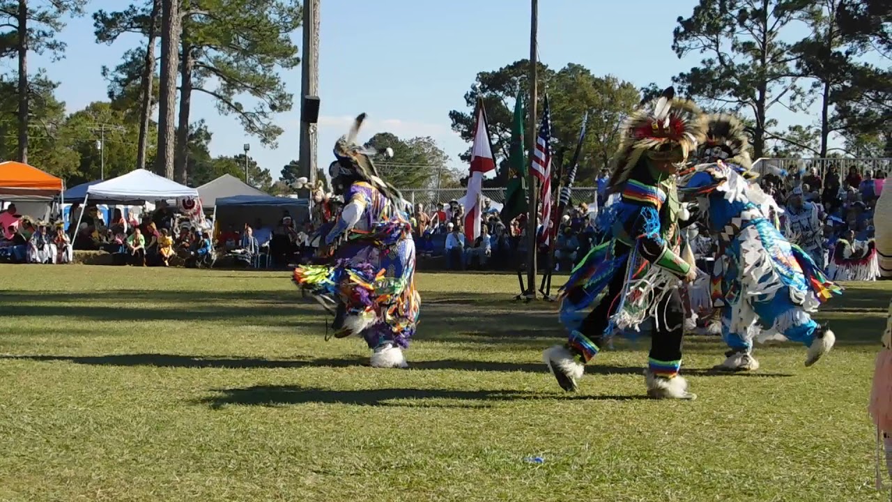 Contemporary v. Old Style Men's Grass Contest, Poarch Creek Powwow 2017