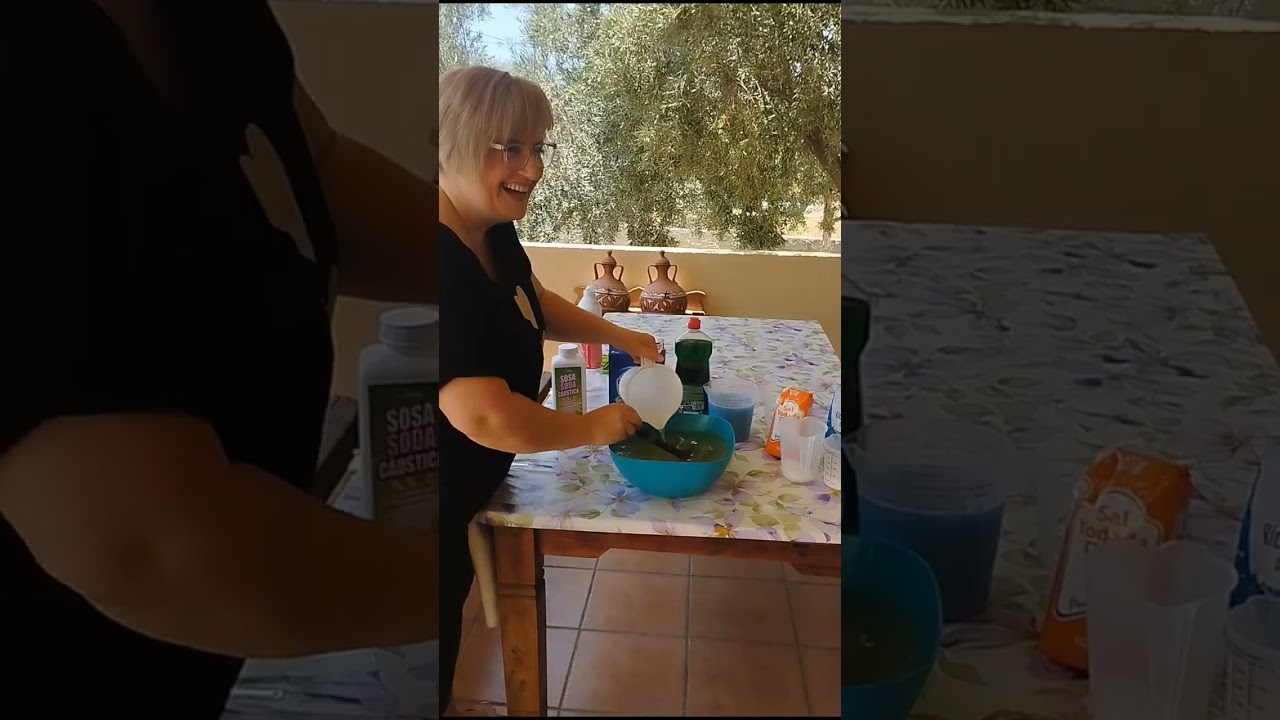 Jabón líquido casero de aceite, sosa y alcohol 40 litros