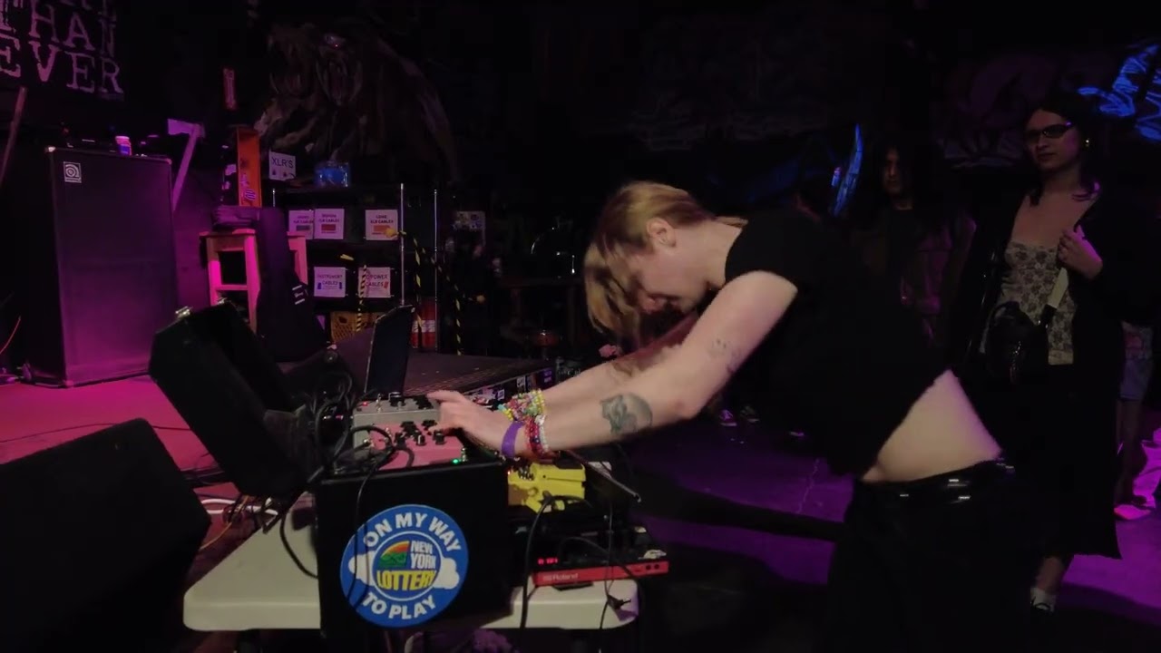 PURITY CONTROL | 250306 924 Gilman