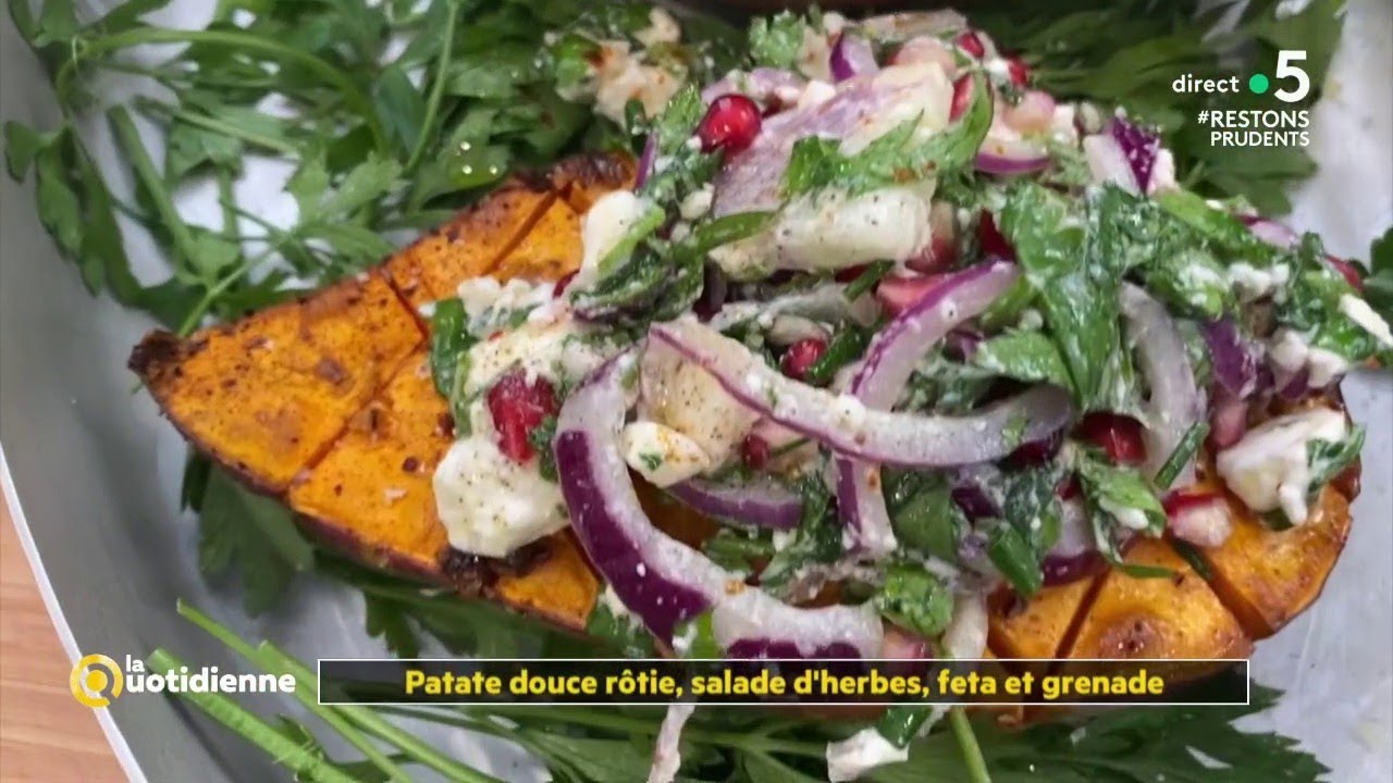 Patate douce rôtie, salade d’herbes fêta et grenade Maxresdefault