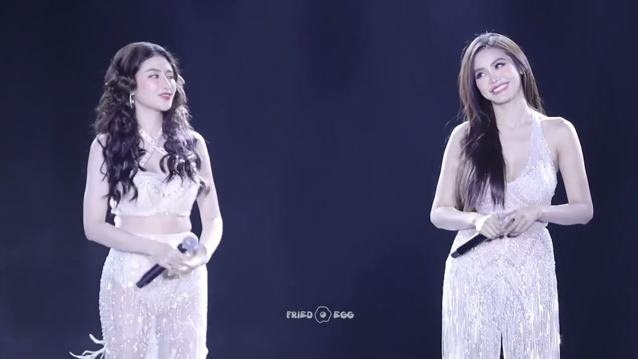 [Fancam] 28/10/2023 Engfa and Snack - Hello Mama  #ConcertENGFAinVietnam