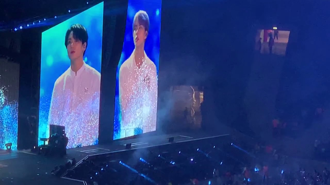 [FANCAM] 190602 BTS Truth Untold Wembley Jungkook Jin London