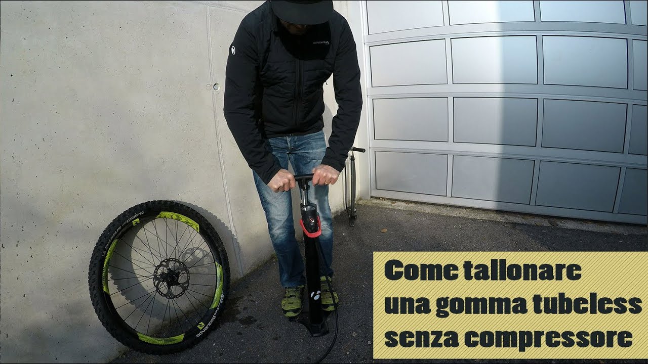 Come tallonare una gomma tubeless senza compressore - YouTube