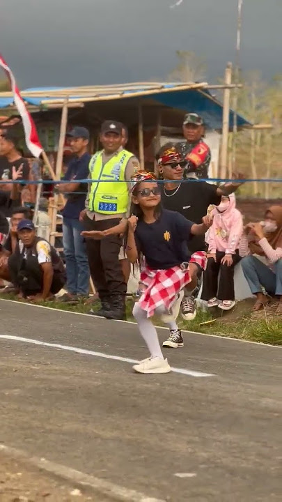 Denis.  Salam kerong yang lagi viral di tik tok #karnaval #fypシ゚viral #masukberanda
