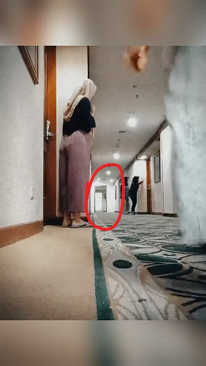SOMEONE IS PEEPING IN THE HOTEL CORNER, WHAT IS THAT, JIR😱💀#trending #shorts #horror #ghost #jinn...