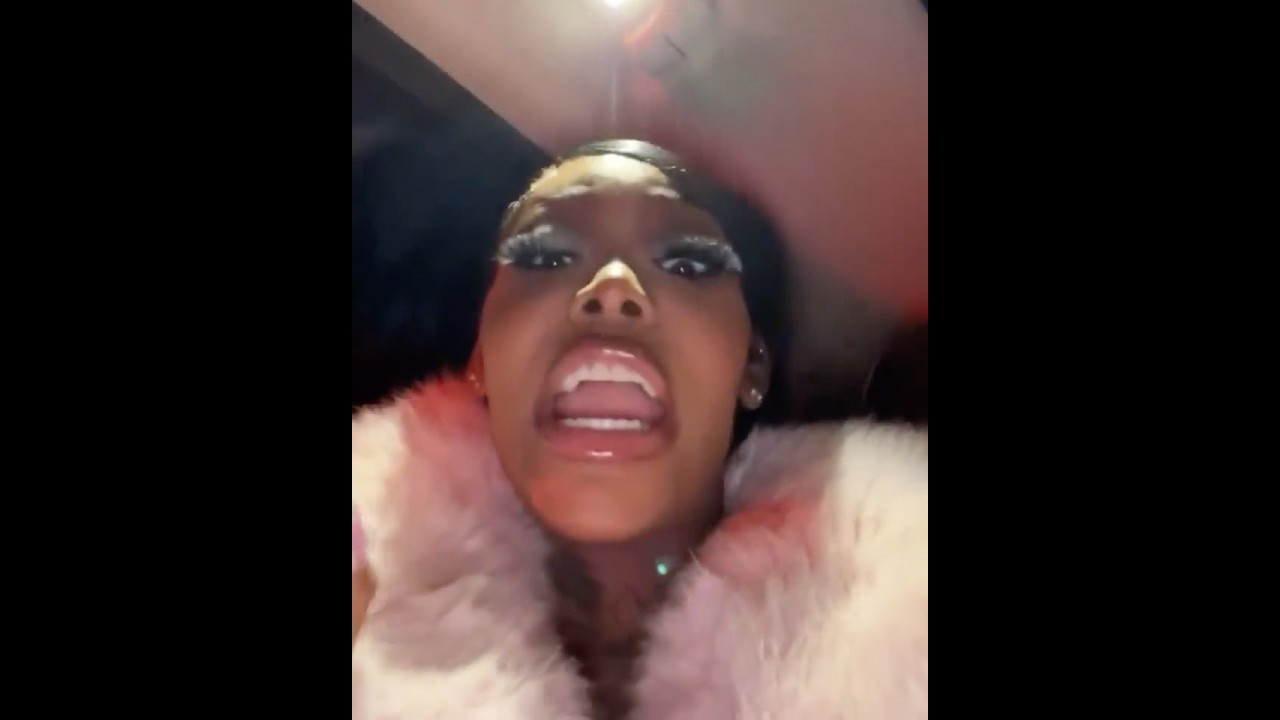 Summer Walker Sings Church Rendition Of Her Hit Song Heart Of A