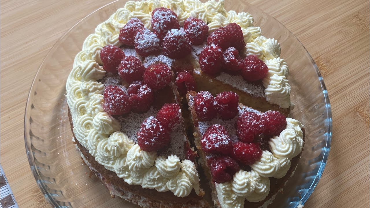 Raspberry Victoria Sponge Cake - YouTube