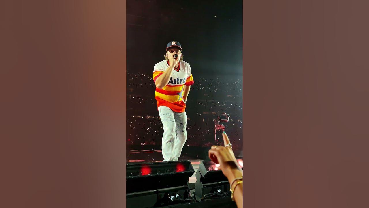 Morgan Wallen performs I Had Some Help live in Houston Morgan Wallen performs I Had Some Help live in Houston