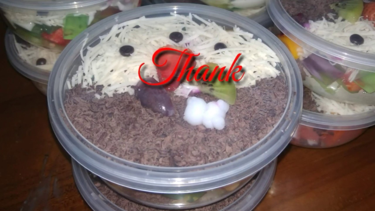Membuat salad sederhana tapi lezat