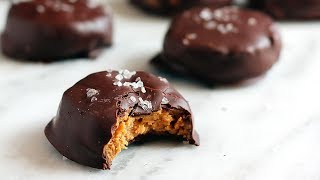 Healthy 4-Ingredient Reese's Eggs