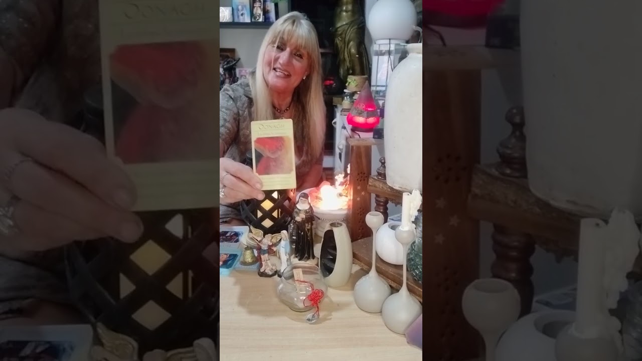 Te mostrará a todo su entorno, libremente te hará conocer , como su pareja.