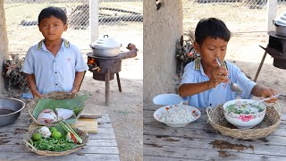 Adorable ! Little chef Heng make fish soup , Rural life village