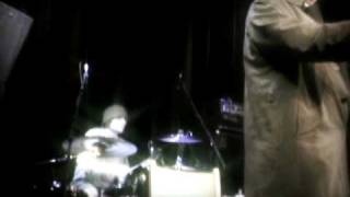 Watch Pere Ubu Mona video