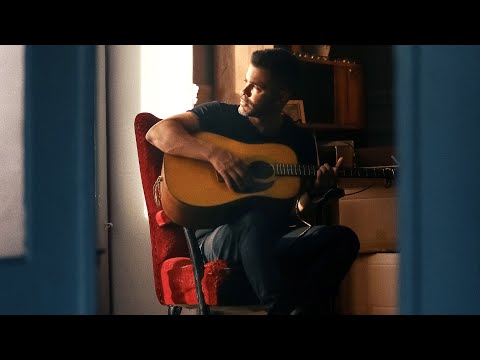 Sirvan Khosravi - Dorost Nemisham (Official Music Video)