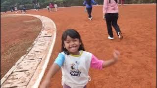 olah raga pagi di lapangan sepak bola kampus ipb/joging pagi