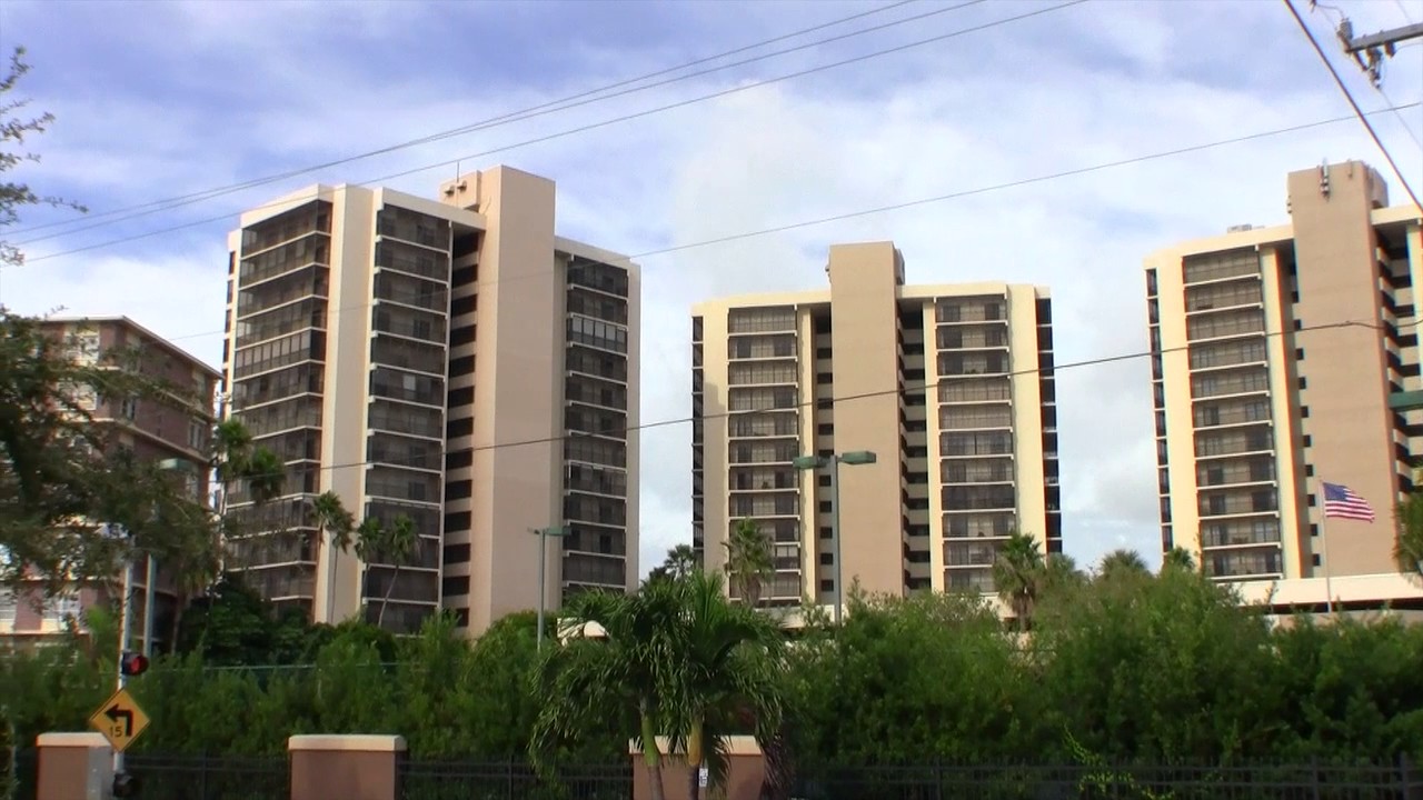 Riverside Realty Group presents Pointe Royale condo in downtown Fort Myes