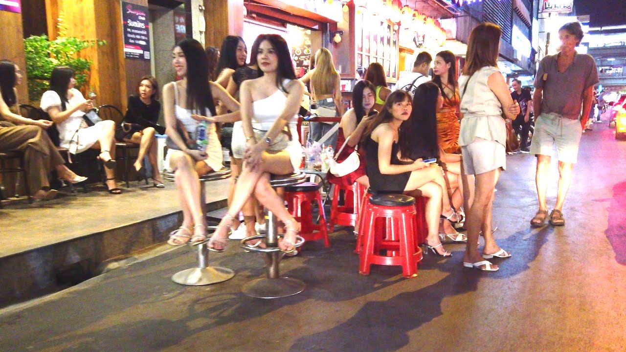 [4k] Thailand Bangkok Thaniya Street Nightlife Scenes So Many Pretty Ladies! YouTube