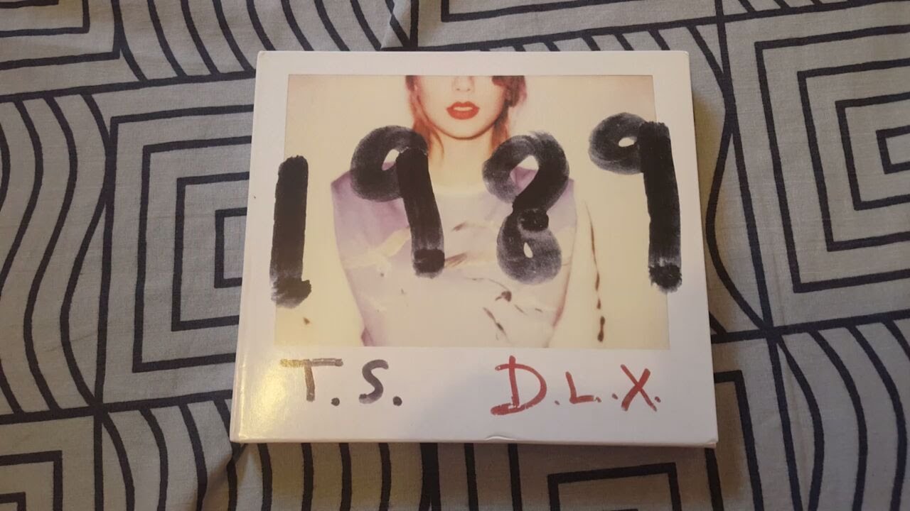 Taylor Swift 1989 Deluxe Edition Unboxing Cd