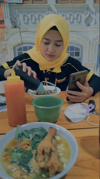 Story WA Halu makan sama cewe #2