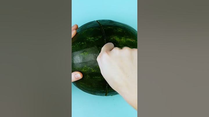 Как разломить арбуз руками // #watermelon #lifehack