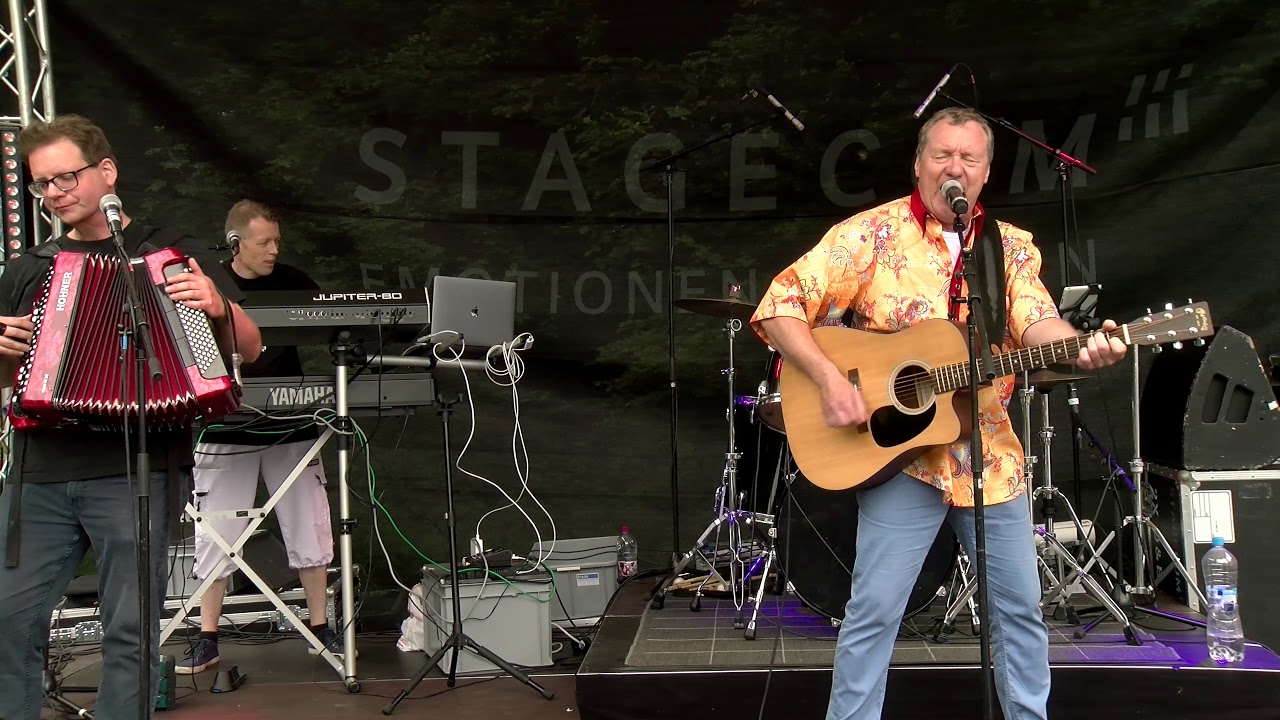 "Herzbluet" - Dief-Flieger live am Open-Air-Festival  "Out in the Green" in Allschwil