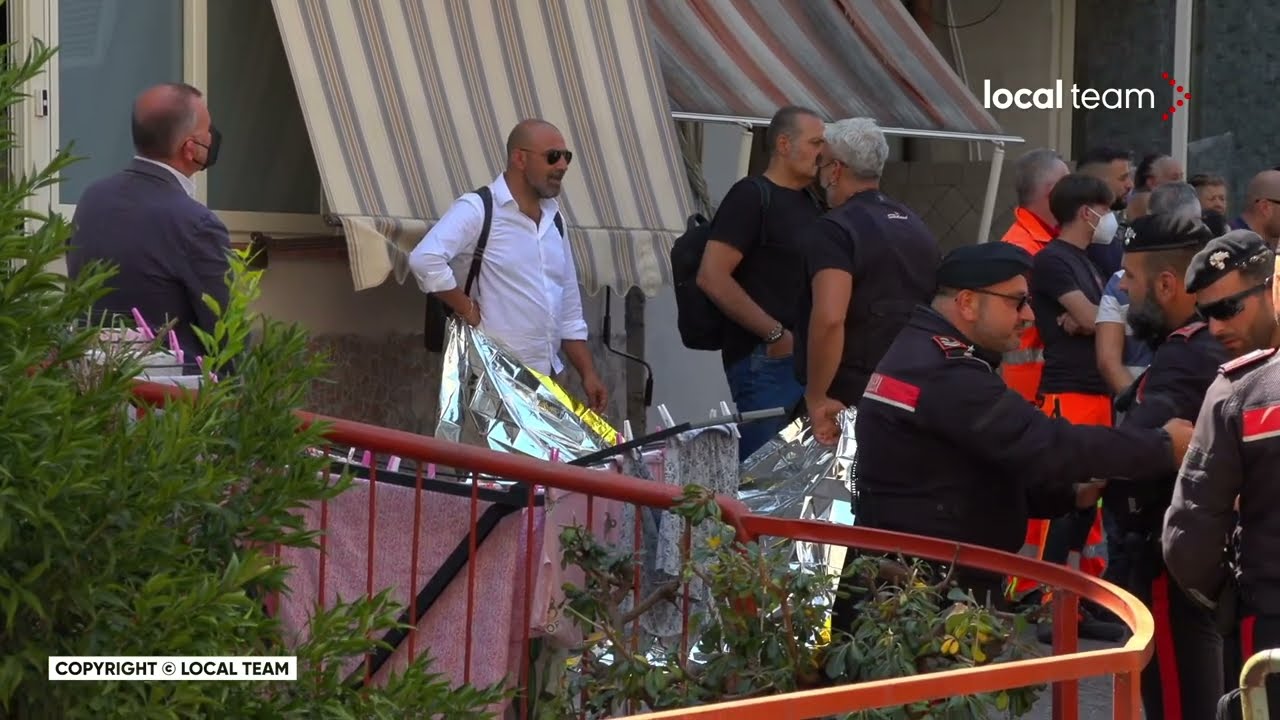 Duplice omicidio a Napoli: forze dell'ordine sul posto