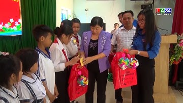 Tặng quà trung thu cho trẻ em có hoàn cảnh đặc biệt khó khăn huyện Cần Giuộc I LONG AN TV