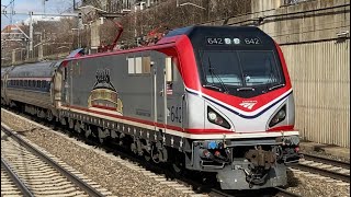 642 creeping through Forest Hills, quick toot too (sweet quill on it’s amazing K5LA horn)