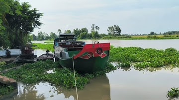 Bến Tầm Long - bến sông nằm ở thượng nguồn sông Vàm Cỏ Đông, là địa danh nổi tiếng ở Tây Ninh
