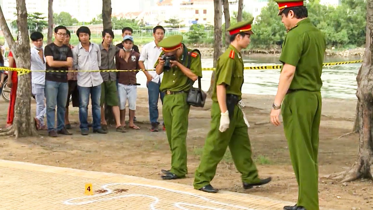 Hình sự truy bắt nhóm sát thủ xuống tay với đối thủ ngay trên đường | Phim Hình Sự 2025