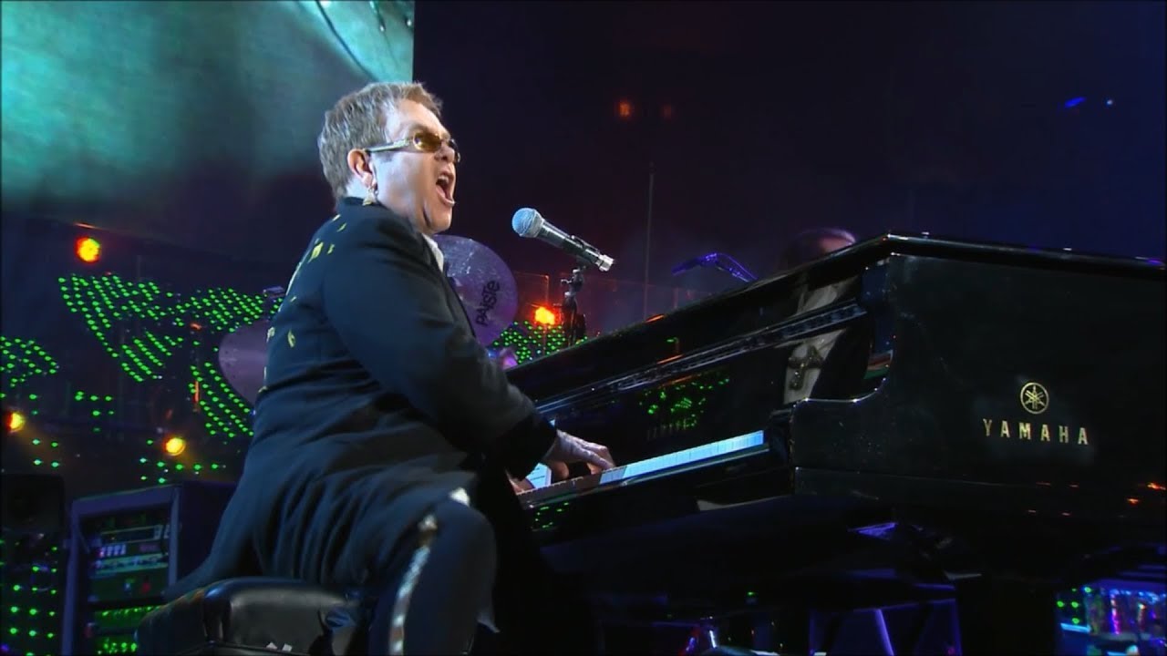 Elton John live 4K - Bennie And The Jets (Elton 60 - Live at Madison Square Garden) | 2007