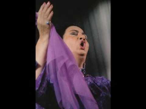 أم كلثوم بعيد عنك سلطنة وإرتجال فوق الوصف قلعة بعلبك لبنان 1968 