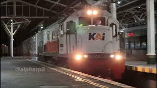 Yogyakarta Night Trainspotting: Busiest Station Action with Special Livery & Elite Locomotives!