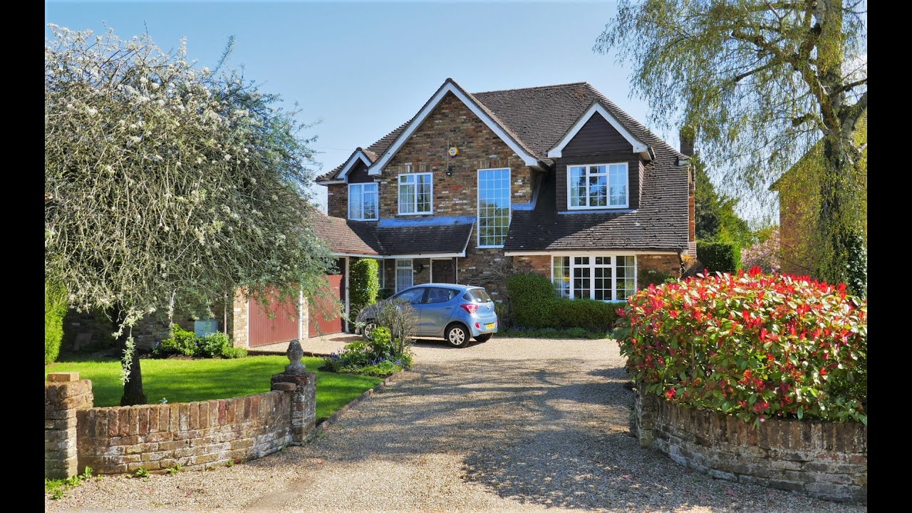 Peter Scott Estate Agents present a house with a 375' rear garden in Chalfont St Giles YouTube