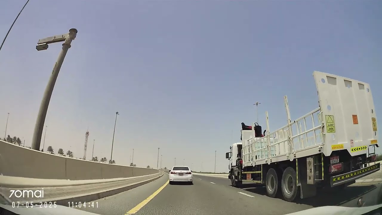 Driving to Yas Mall and IKEA (4K)