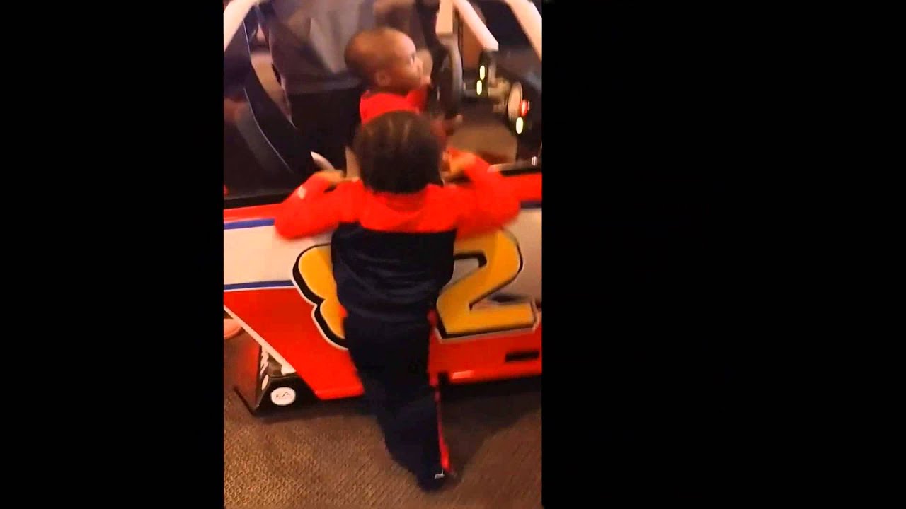 Exclusive Bronx Chuck E. Cheese demon child rampage full version must watch!