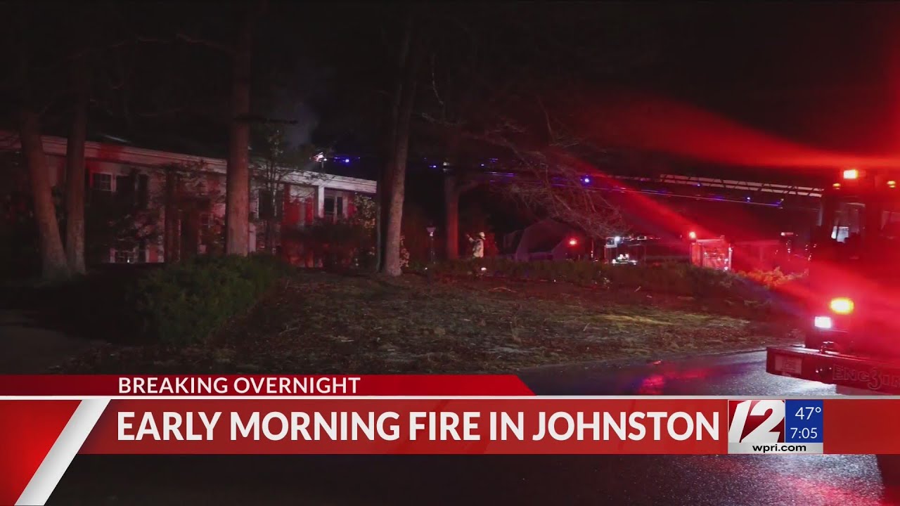 Crews respond to Johnston house fire - YouTube
