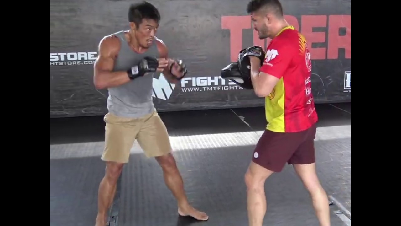MMA conditioning: Yoshihiro Akiyama, Loma Lookboonmee and Topnoi Thanongsaklek martial arts styles