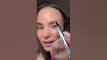 Mighty fine & mighty easy!! Cosmetics #benefitofbrows #benefitcosmetics #mightyfine #browpen