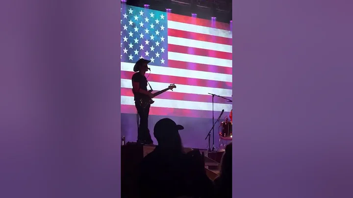 Chris Janson  The Flag On The Wall  !!!!